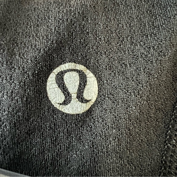 Lululemon Women's 6 Capri Length Athletic Leggings Black and Purple **FLAWED** - Picture 5 of 8